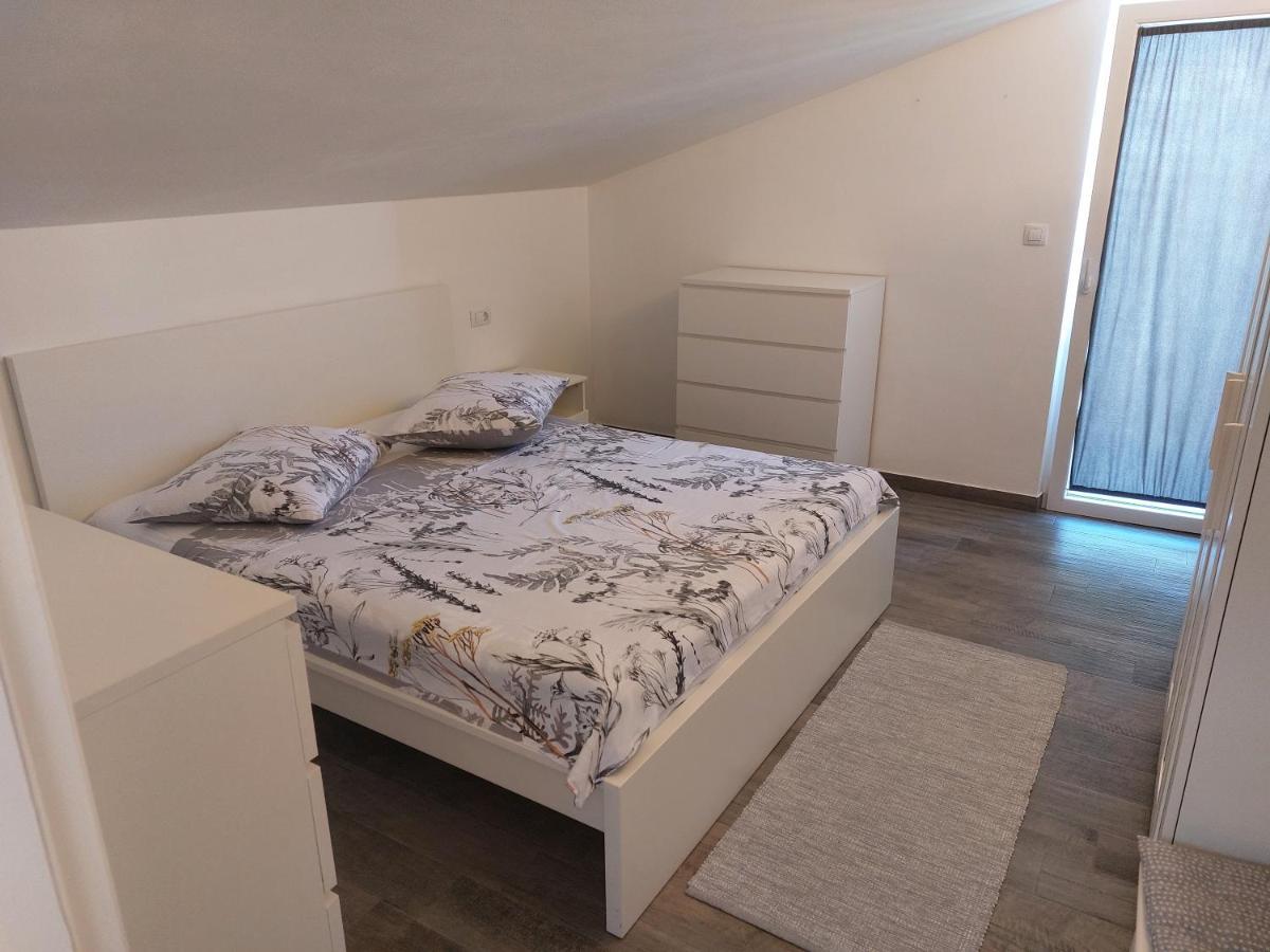 Apartmani Popovic Poreč Exterior foto