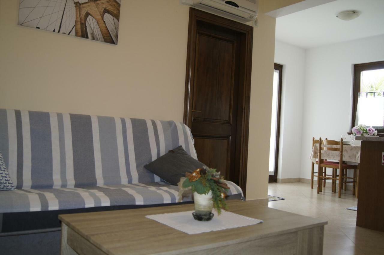 Apartmani Popovic Poreč Exterior foto